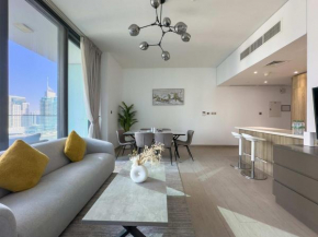 2 BDR Stunning City Views Modern Design